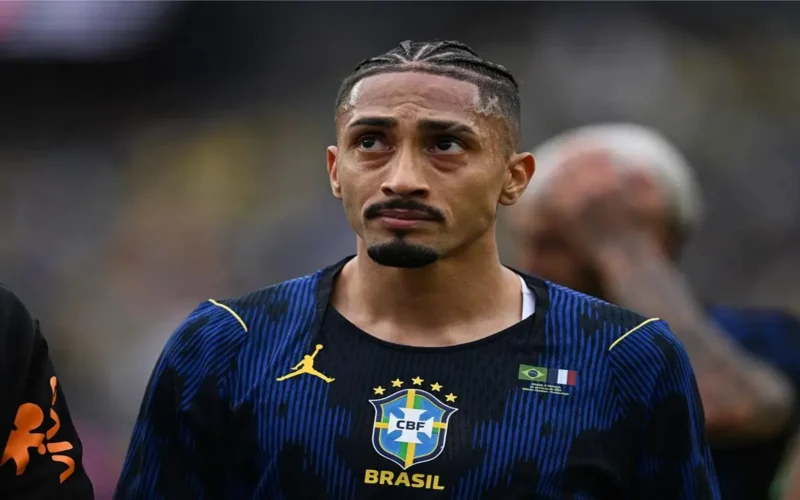 الاتحاد البرازيلي يوضح حقيقة الحالة الصحية للاعب رافينها في بيان جديد